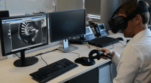 Virtual Reality Reviewer